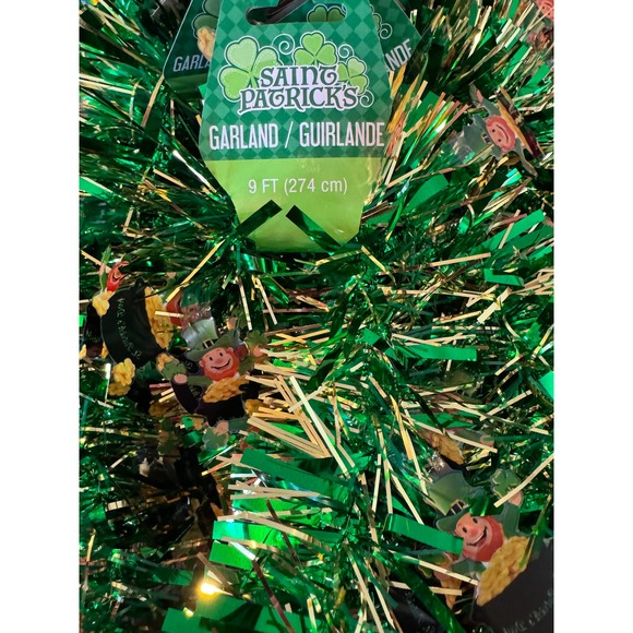 Leprechaun Pot of Gold Saint Patricks Day Tinsel Garland Window Door Decor - Picture 2 of 4